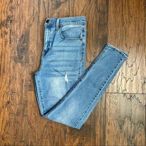 Stretch High Rise Jegging